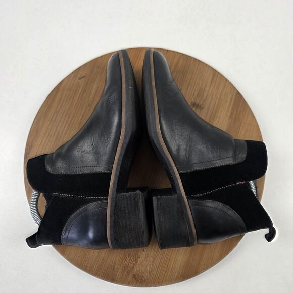Korks Boots Womens Size 6.5 Black Leather Suede Ankle Chelsea Side Zip Q43803 - Picture 10 of 16